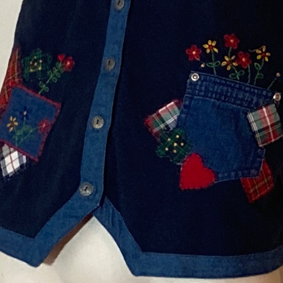 1980 Victoria Jones Navy Blue Vest with Embroidery Flowers and Patches Sz MEDIUM - Picture 3 of 7